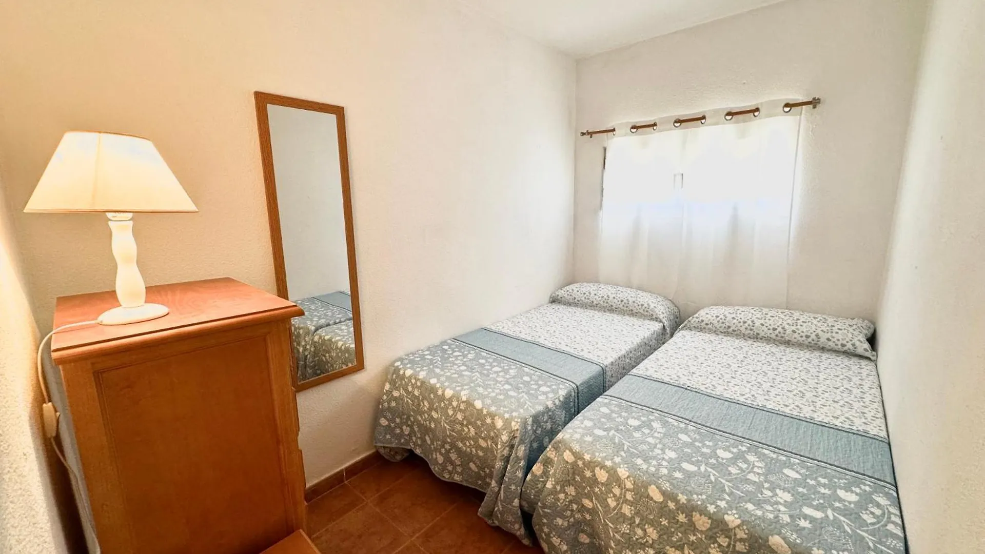 Frente A La Playa Con Vistas Y Garaje, Nucleo Cristal Apartment Torremolinos Spain