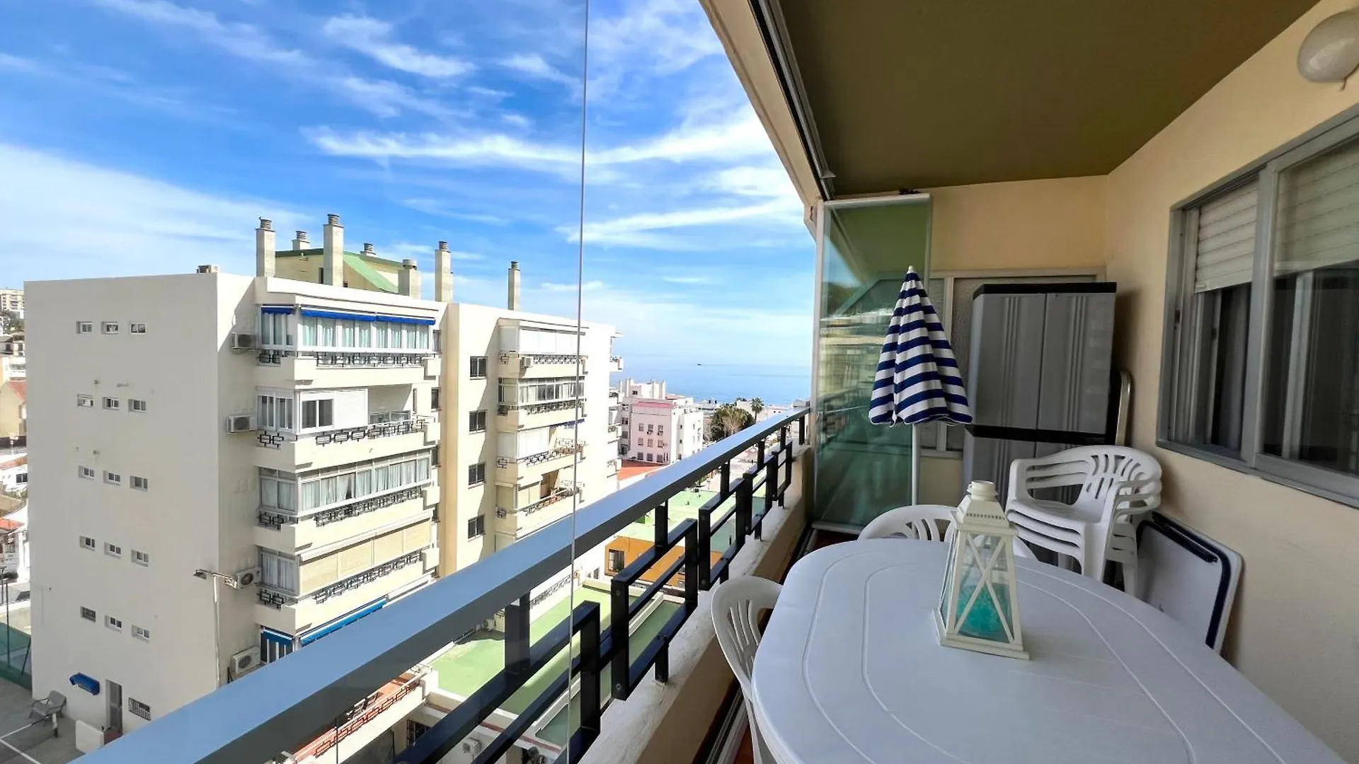 Frente A La Playa Con Vistas Y Garaje, Nucleo Cristal Apartment Torremolinos