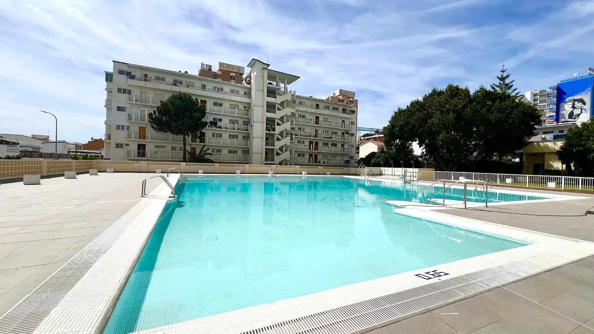 Frente A La Playa Con Vistas Y Garaje, Nucleo Cristal Apartment Torremolinos