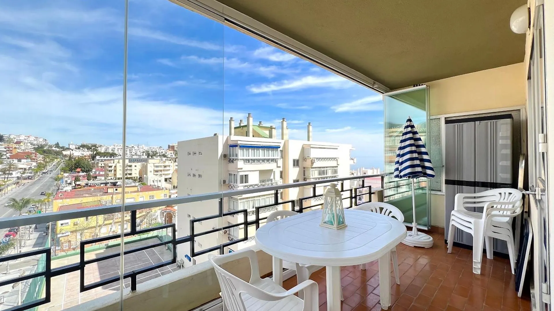 Frente A La Playa Con Vistas Y Garaje, Nucleo Cristal Apartment Torremolinos