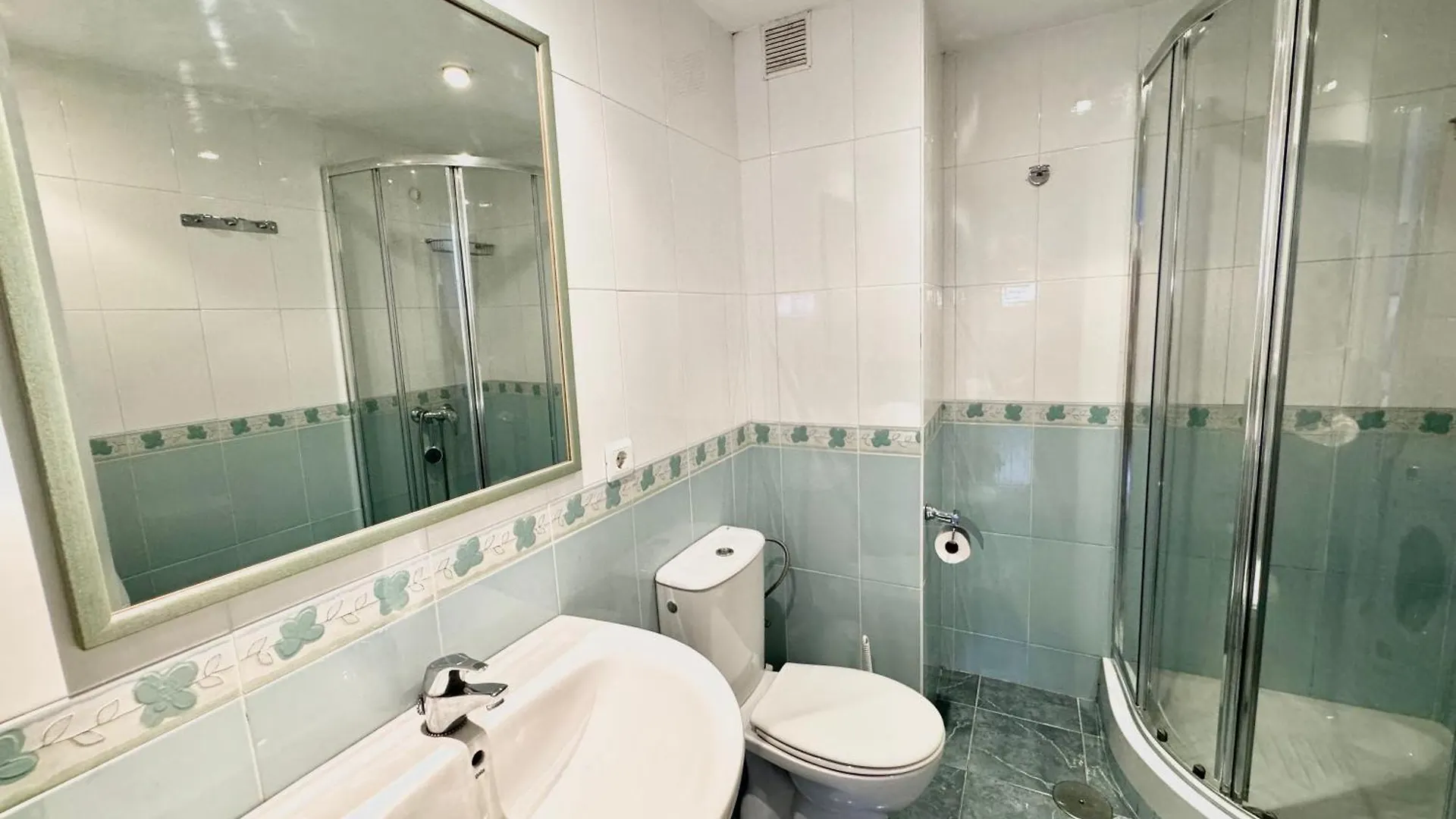 토레몰리노스 Frente A La Playa Con Vistas Y Garaje, Nucleo Cristal 아파트 0*,  스페인